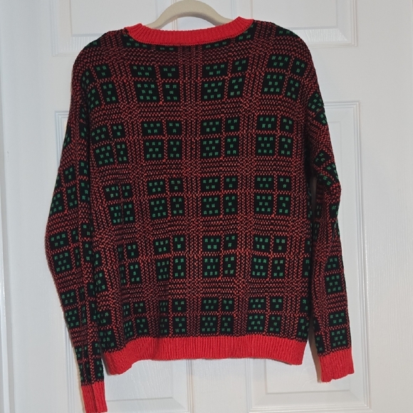 528. No Boundaries Red Green Sequins Santa's Bestie Sweater Size Large - Picture 5 of 5